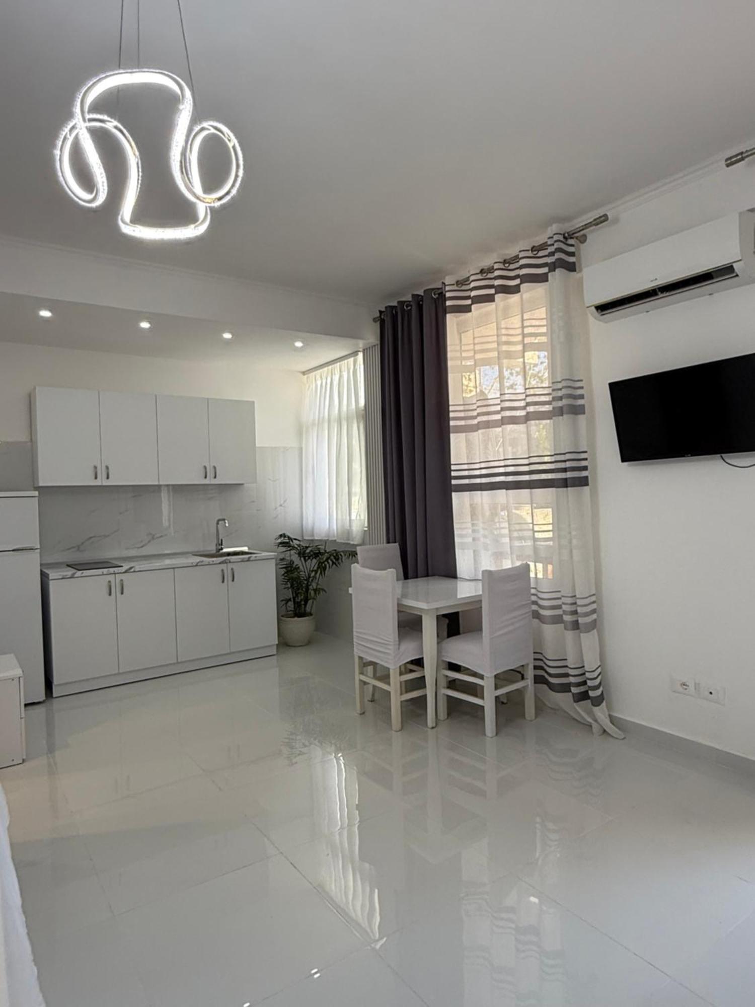 Elio'S Room Durrës Exterior foto